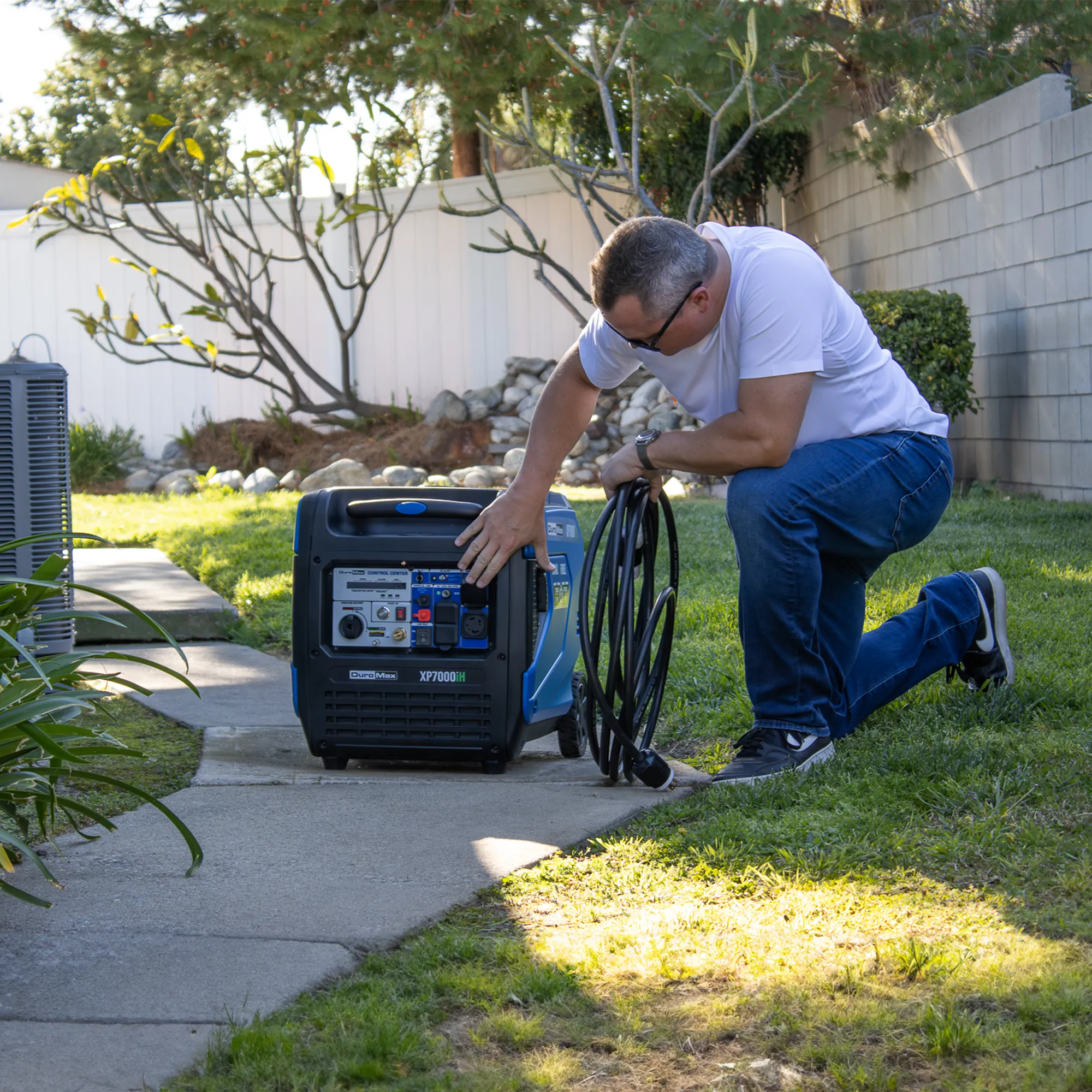 DuroMax XP7000iH 7,000 Watt Portable Dual Fuel Inverter Generator w/ CO Alert