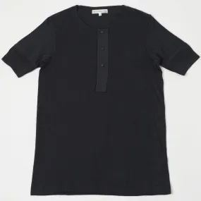 Merz b. Schwanen 103 Short Sleeve Henley - Charcoal