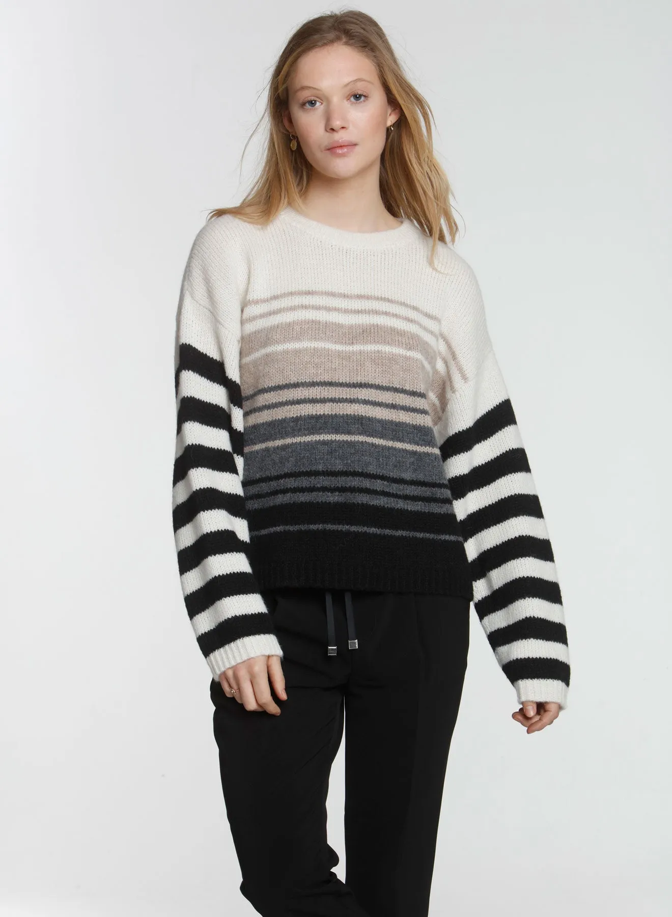 Nicki Cozy Stripe - White