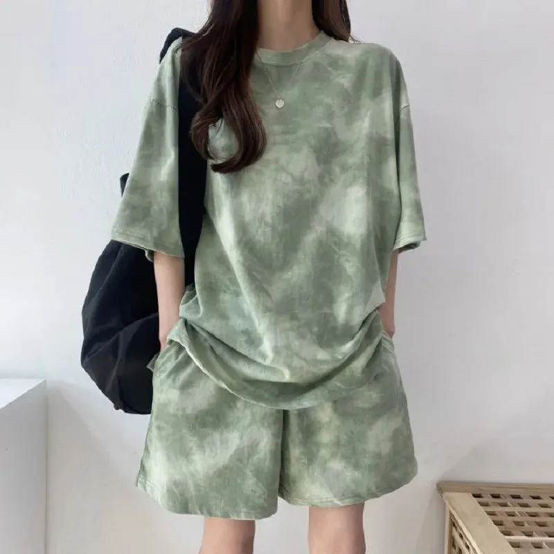 Tie Dye Round Neck Youth Loose Casual Short Sleeved Tops Summer Lady Fashion Elastic Waist Comfortable Shorts Two Piece Set