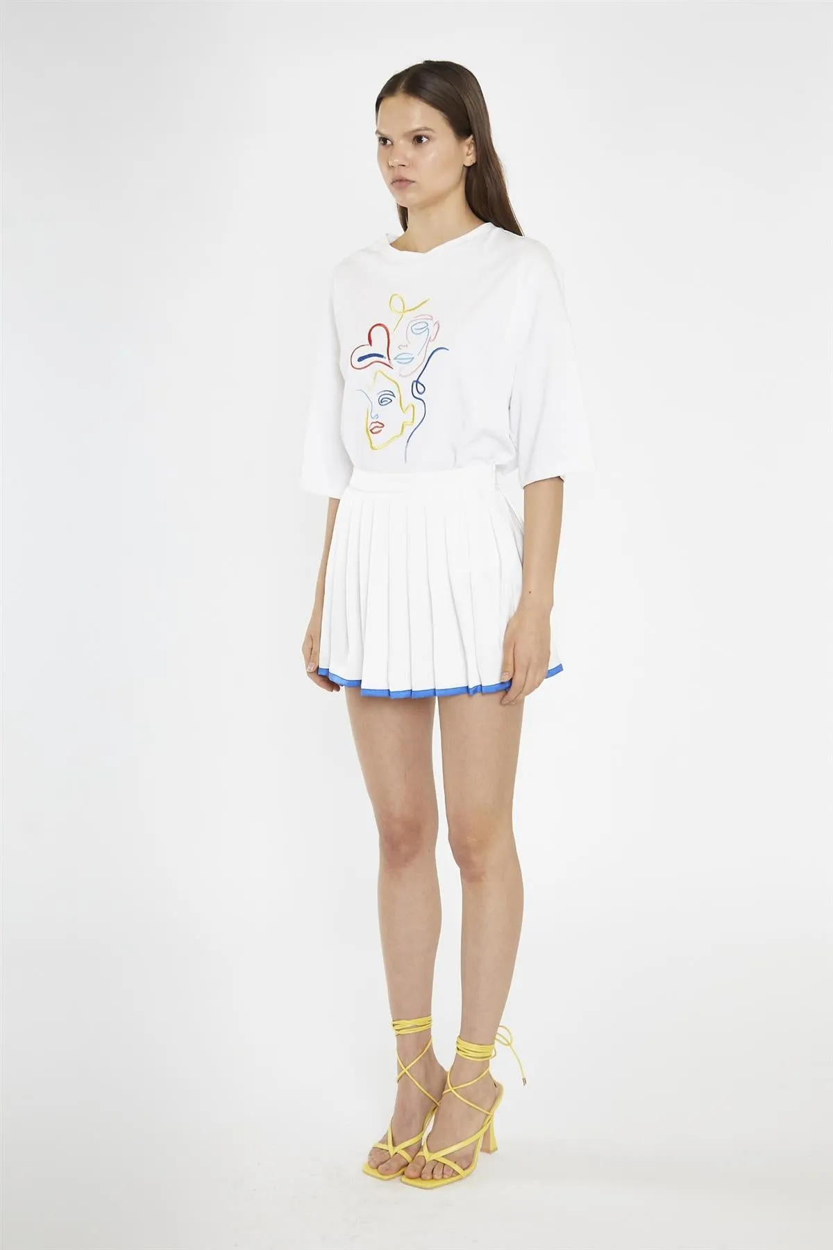 White Embroidered Oversized-T-Shirt